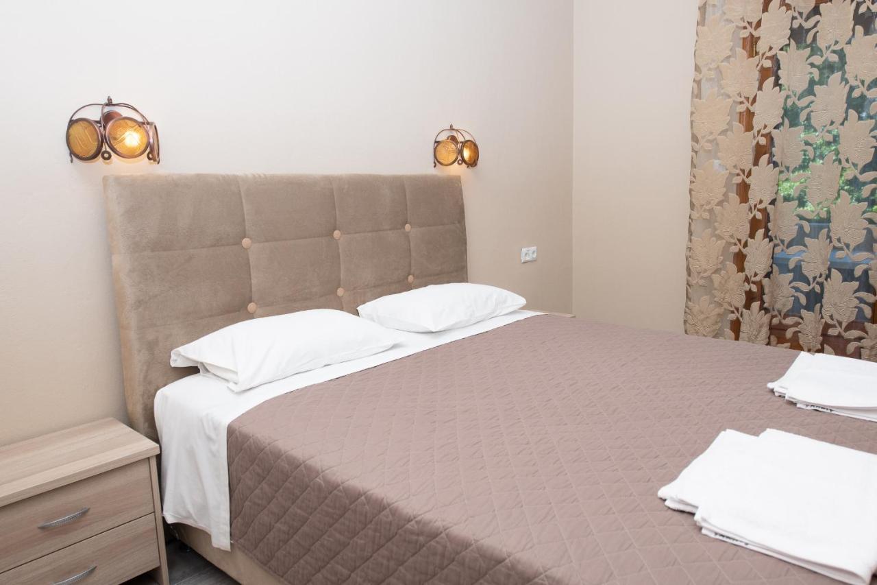 Yannis Hotel Krinídhes Екстериор снимка